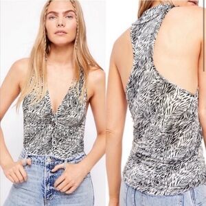 Women's Free People Coco Print Deep V-Neck Tank Size Medium Black White